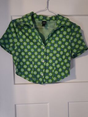 wild fable Green Floral Button-Front Crop Shirt